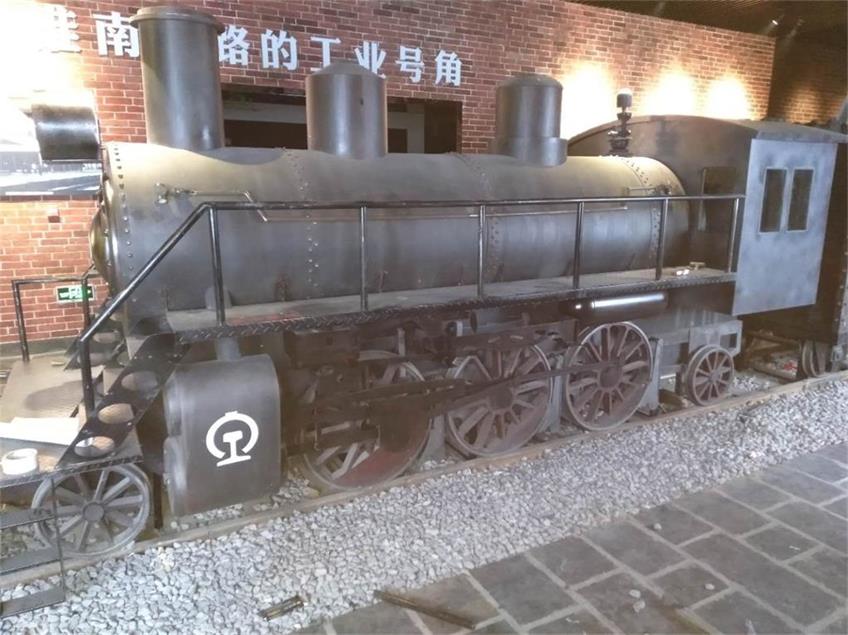 界首市蒸汽火车模型